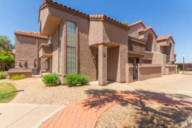 Main picture of Papago Park Village