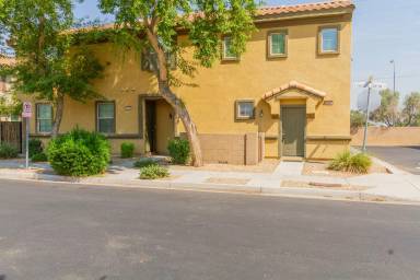 Main picture of 1516 N 80th Dr