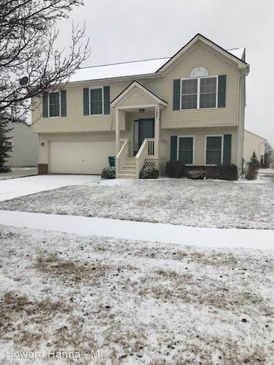 Main picture of 7221 Poplar Dr