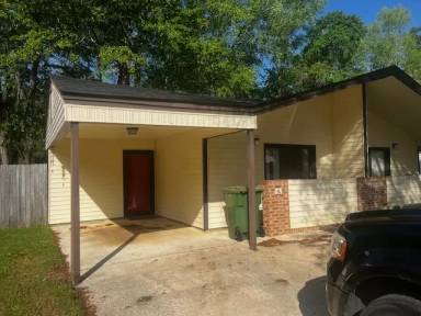 Main picture of 2222 Woodbridge Ln