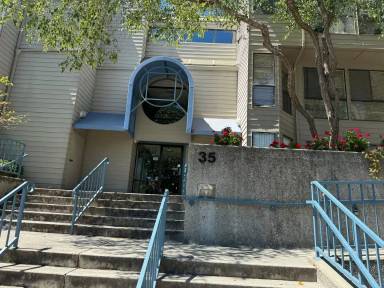 Main picture of 35 W 20th Ave