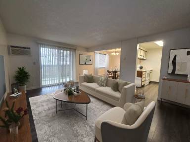 Main picture of 2801 E Upriver Dr