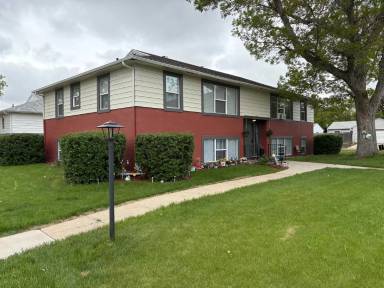 Main picture of 1113 6th Ave E