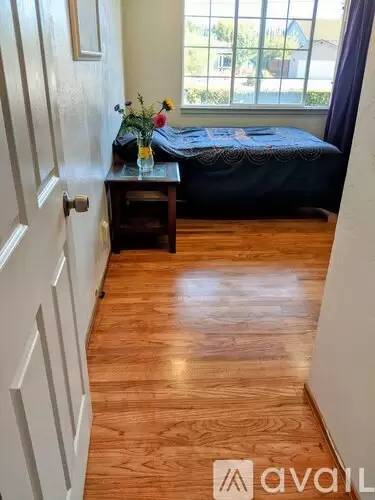 Main picture of 945 Stonehurst Way