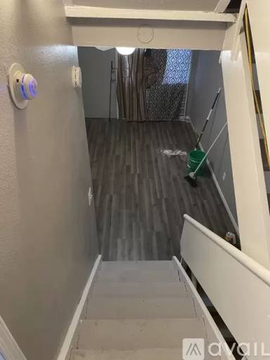 Main picture of 8853 N Swan Rd