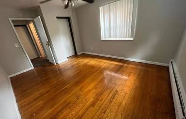 Main picture of 515 Lowell Ave