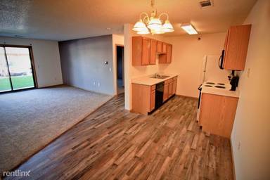 Main picture of 4512 E 42nd St