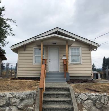 Main picture of 1007 Naval Ave