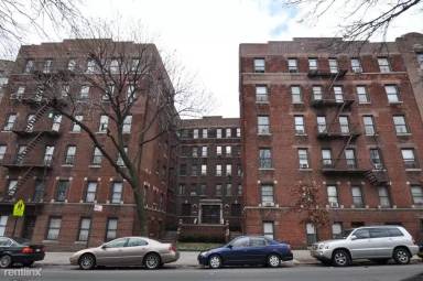 Main picture of 3265 Bainbridge Ave