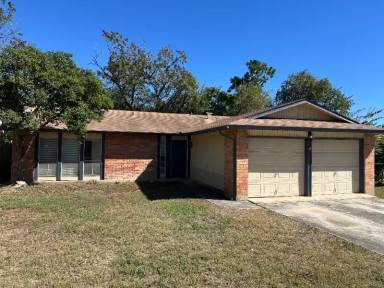 Main picture of 4735 El Vedado St