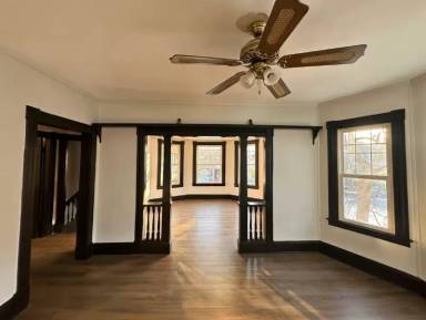 Main picture of 132 Alderman St