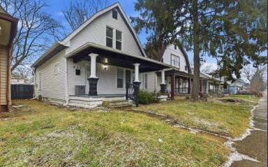 Main picture of 931 N Oakland Ave