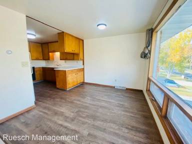 Main picture of 3024 Albert Dr