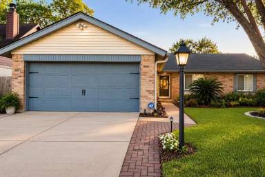 Main picture of 8015 Windy Creek Dr