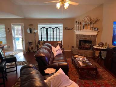 Main picture of 335 Mesquite Hill Dr