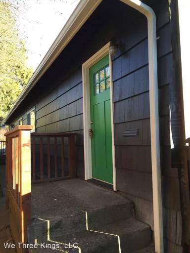 Main picture of 2708 S King St