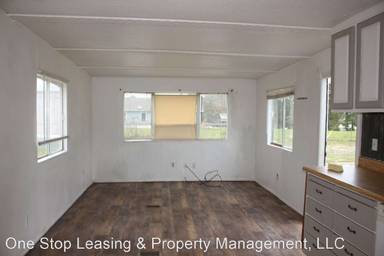 Main picture of 598 Cardinal Dr