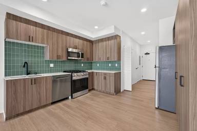 Main picture of 4080 32nd St