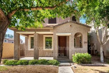 Main picture of 4044 E Oakland St