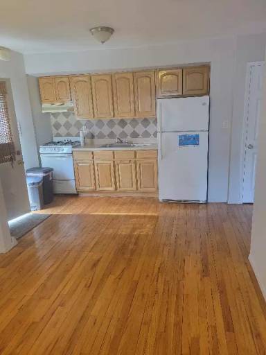 Main picture of 166 24 Gothic Dr