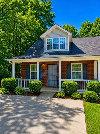 Main picture of 932 Hickory Bend Rd