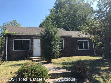 Main picture of 528 Bassett Ave