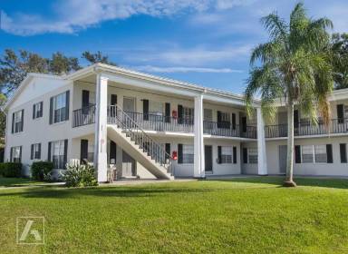 Main picture of Carriage House Apartments