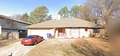 Main picture of 8120 S Louisville Ave