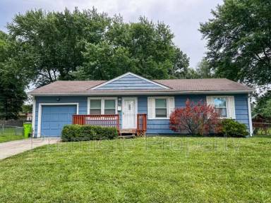 Main picture of 405 SW Highland St