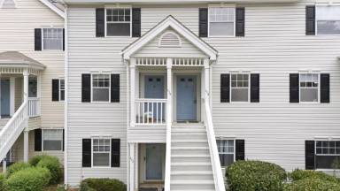 Main picture of 114 Kingsbury Dr