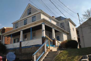 Main picture of 1021 Broadway St