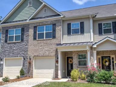 Main picture of 3014 Dressage Dr