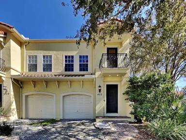 Main picture of 422 S Habana Ave