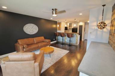 Main picture of Hunters Ridge Condominiums