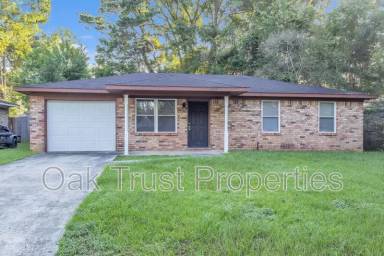 Main picture of 110 Bee St