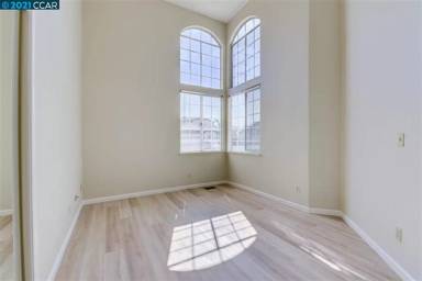 Main picture of 2436 Pismo Ct