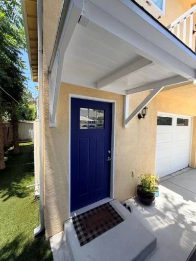 Main picture of 4545 Vesper Ave
