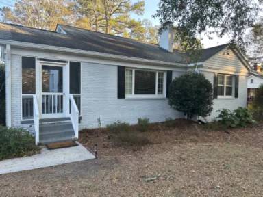 Main picture of 2440 Craig Rd