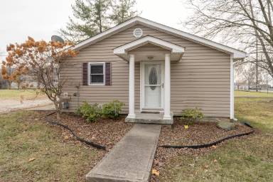 Main picture of 3745 S State Ave