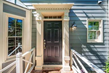 Main picture of 1305 Hampshire Ct