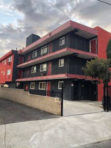 Main picture of 940 New Depot St