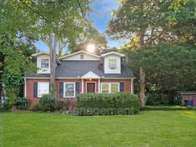 Main picture of 13 Brookview Cir