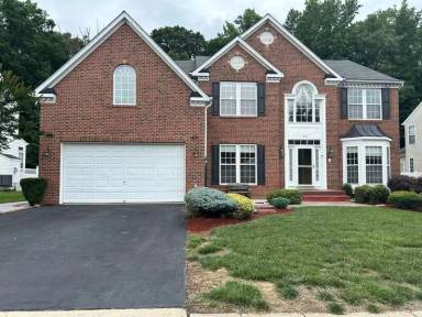 Main picture of 40 Nugent Dr