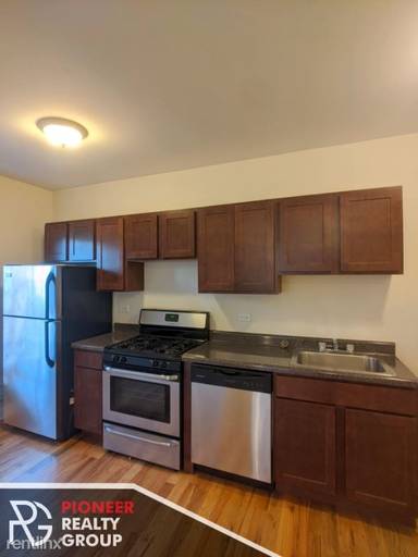 Main picture of 947-57 W Cornelia Ave