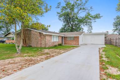 Main picture of 4842 Ponderosa St