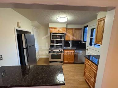 Main picture of 1 Grant Ave