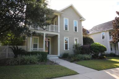 Main picture of 417 SW 129th Ter