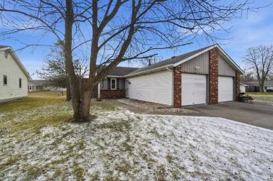 Main picture of 9412 Vista Park Dr