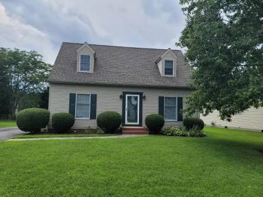 Main picture of 204 Shannon Ct