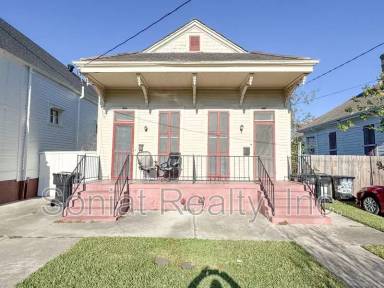 Main picture of 2657 Ursulines Ave